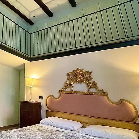 Palazzo Solimena بيت ضيافة 4*